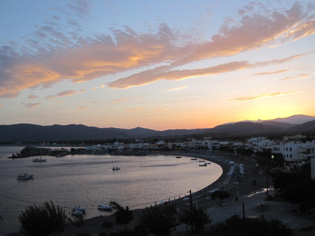 Next To Haraki Beach , Taverns Bars & 10 To Lindos Екстериор снимка